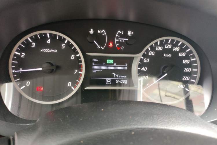 Used Nissan Lannia 2019 1.6L CVT Cool Edition China V Standard Instrument Cluster