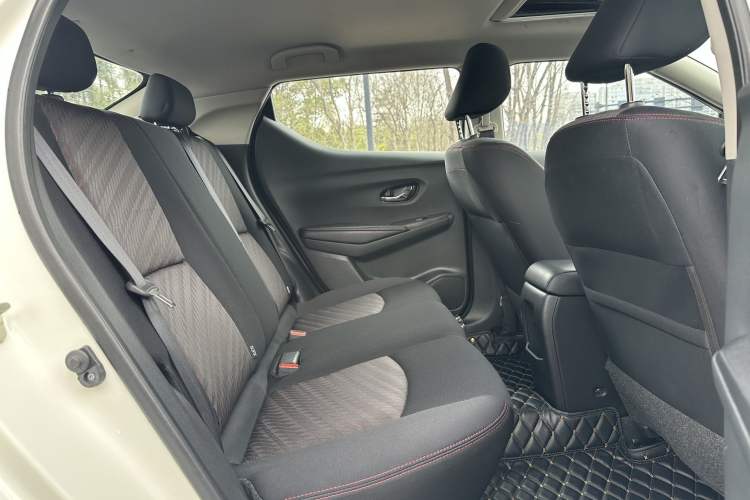 Used Nissan Lannia 2019 1.6L CVT Smart Connect Smart Cool Version China VI Standard Interior 5