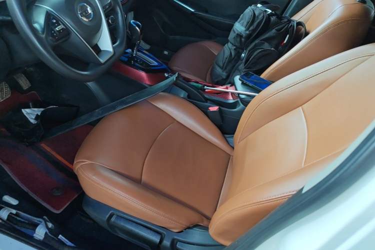 Used Nissan Lannia 2019 1.6L CVT Smart Connect Smart Cool Version China VI Standard Left Front Seat