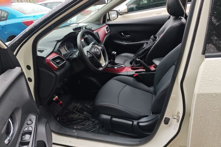 Used Nissan Lannia 2019 1.6L Manual Cool Edition China VI Left Front Seat