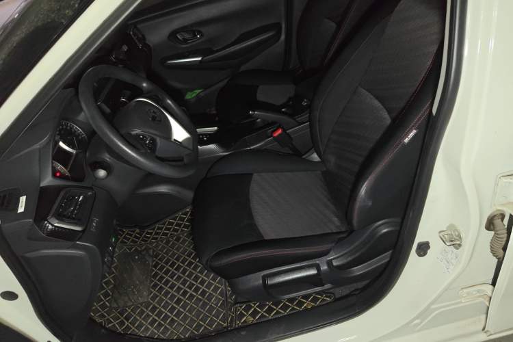 Used Nissan Lannia 2019 1.6L CVT Smart Connect Smart Cool Version China VI Standard Left Front Seat