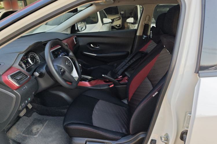 Used Nissan Lannia 2019 1.6L CVT Smart Connect Smart Cool Version China VI Standard Left Front Seat