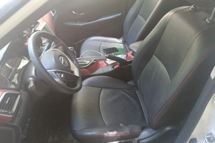 Used Nissan Lannia 2019 1.6L CVT Smart Connect Smart Cool Version China V Standard Left Front Seat