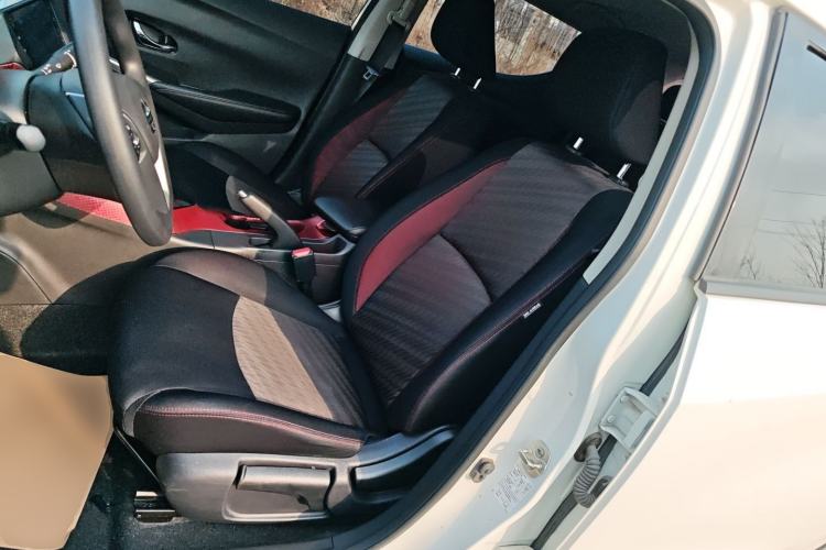 Used Nissan Lannia 2019 1.6L CVT Smart Connect Smart Cool Version China VI Standard Left Front Seat