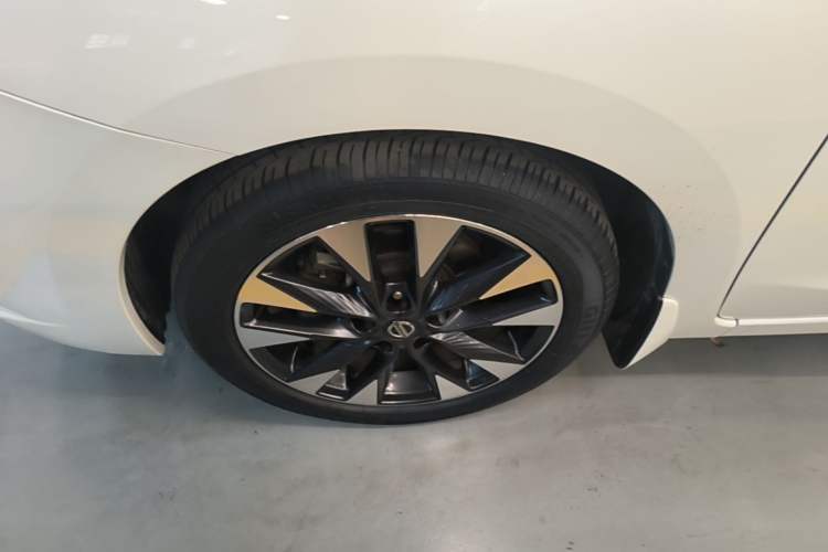 Used Nissan Lannia 2019 1.6L CVT Smart Connect Smart Cool Version China VI Standard Left Front Wheel Hub