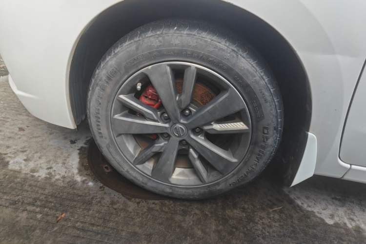 Used Nissan Lannia 2019 1.6L CVT Cool Edition China V Standard Left Front Wheel Hub