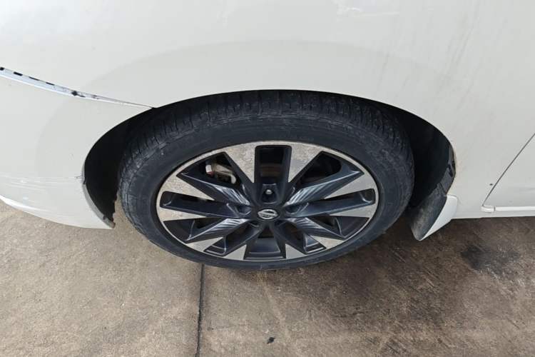 Used Nissan Lannia 2019 1.6L CVT Smart Connect Smart Cool Version China VI Standard Left Front Wheel Hub