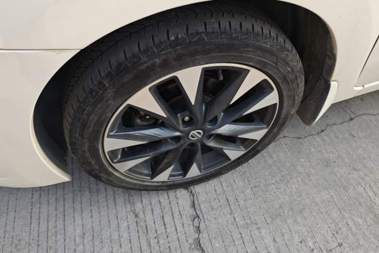 Used Nissan Lannia 2019 1.6L CVT Smart Connect Smart Cool Version China VI Standard Left Front Wheel Hub