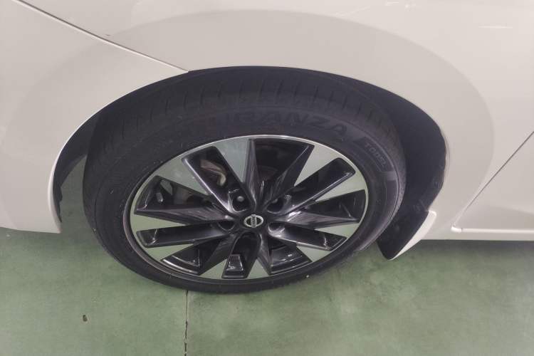 Used Nissan Lannia 2019 1.6L CVT Smart Connect Smart Cool Version China VI Standard Left Front Wheel Hub