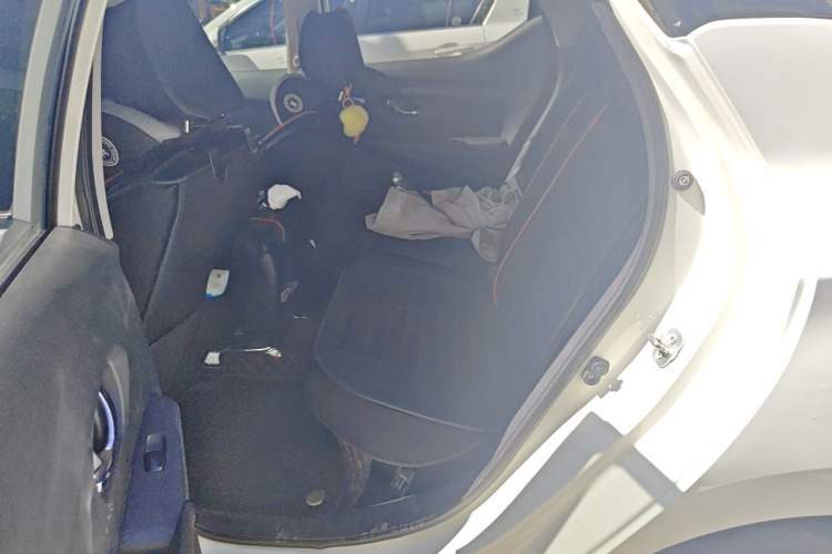 Used Nissan Lannia 2019 1.6L CVT Smart Connect Smart Cool Version China V Standard Left Rear Seat