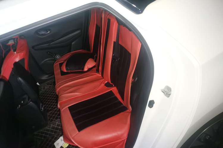 Used Nissan Lannia 2019 1.6L CVT Smart Connect Smart Cool Version China V Standard Left Rear Seat