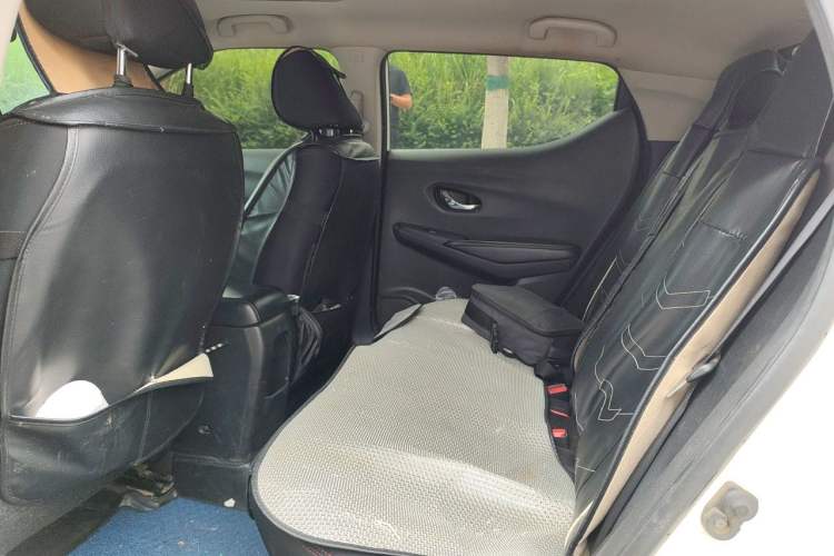 Used Nissan Lannia 2019 1.6L CVT Smart Connect Smart Cool Version China V Standard Left Rear Seat