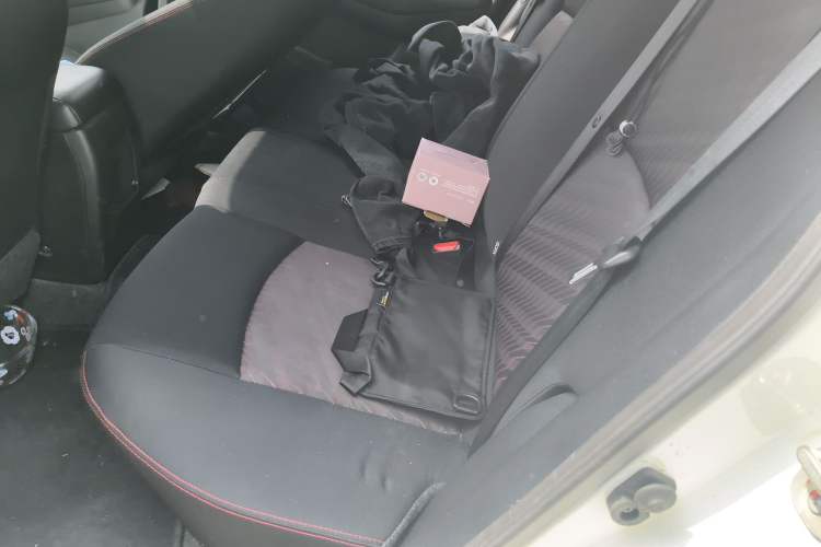Used Nissan Lannia 2019 1.6L CVT Smart Connect Smart Cool Version China VI Standard Left Rear Seat