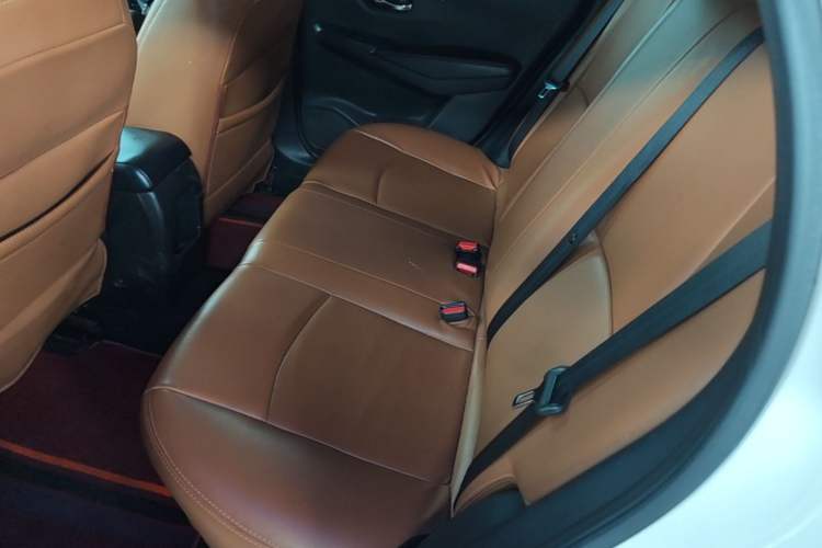 Used Nissan Lannia 2019 1.6L CVT Smart Connect Smart Cool Version China VI Standard Left Rear Seat