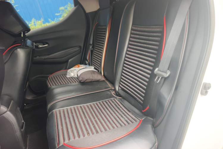 Used Nissan Lannia 2019 1.6L CVT Smart Connect Smart Cool Version China VI Standard Left Rear Seat