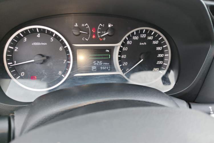 Used Nissan Lannia 2019 1.6L CVT Smart Connect Smart Cool Version China V Standard Odometer Close Up