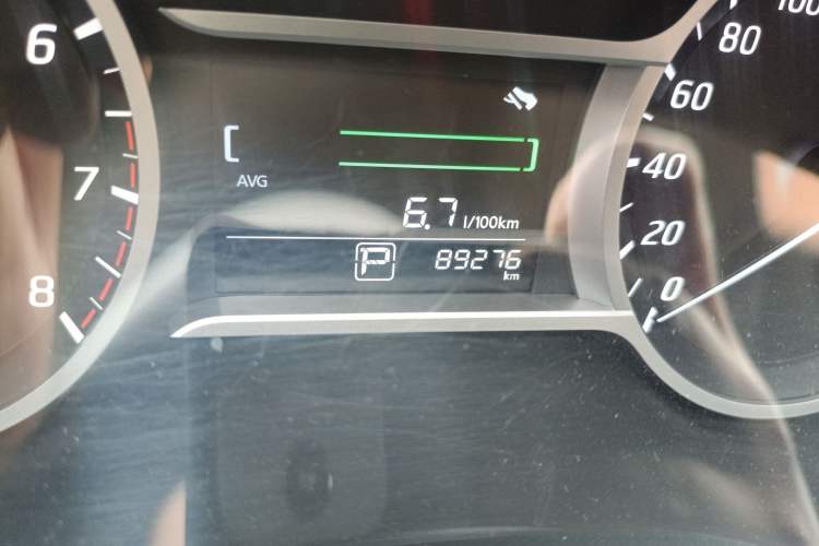 Used Nissan Lannia 2019 1.6L CVT Smart Connect Smart Cool Version China V Standard Odometer Close Up