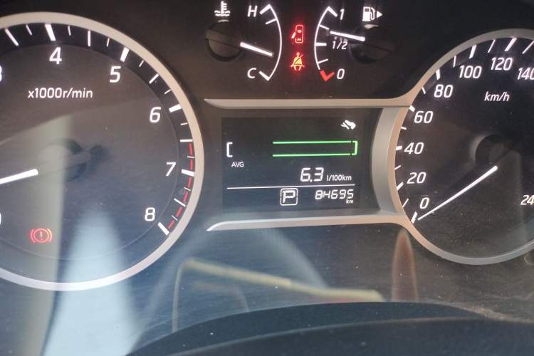 Used Nissan Lannia 2019 1.6L CVT Smart Connect Smart Cool Version China V Standard Odometer Close Up