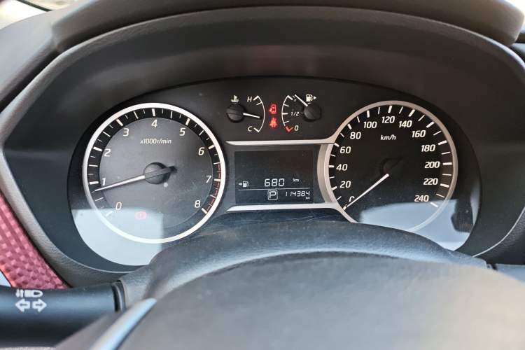 Used Nissan Lannia 2019 1.6L CVT Smart Connect Smart Cool Version China VI Standard Odometer Close Up