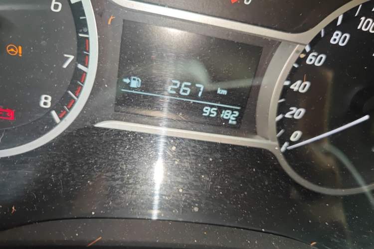 Used Nissan Lannia 2019 1.6L Manual Fashion Edition China V Standard Odometer Close Up