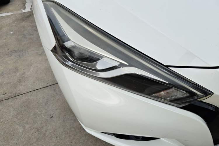 Used Nissan Lannia 2019 1.6L CVT Smart Connect Smart Cool Version China V Standard Right Front Headlight
