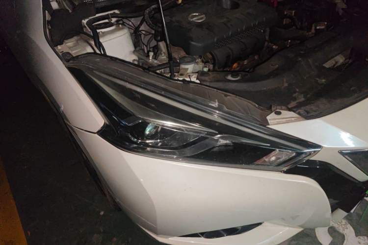 Used Nissan Lannia 2019 1.6L CVT Smart Connect Smart Cool Version China V Standard Right Front Headlight