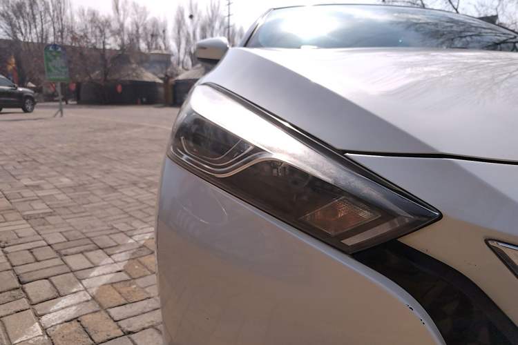 Used Nissan Lannia 2019 1.6L CVT Smart Connect Smart Cool Version China V Standard Right Front Headlight