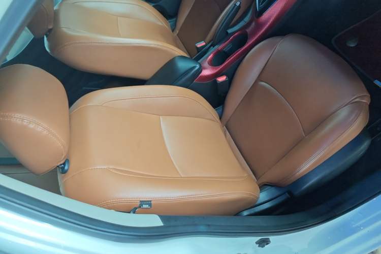 Used Nissan Lannia 2019 1.6L CVT Smart Connect Smart Cool Version China VI Standard Right Front Seat