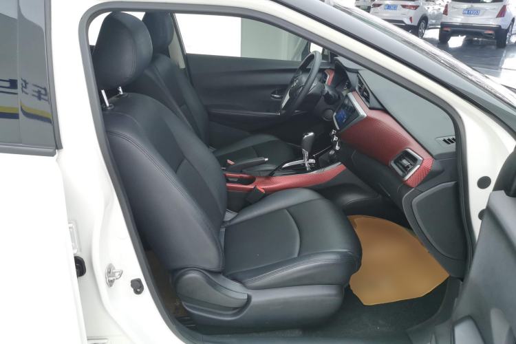 Used Nissan Lannia 2019 1.6L CVT Smart Connect Smart Cool Version China VI Standard Right Front Seat