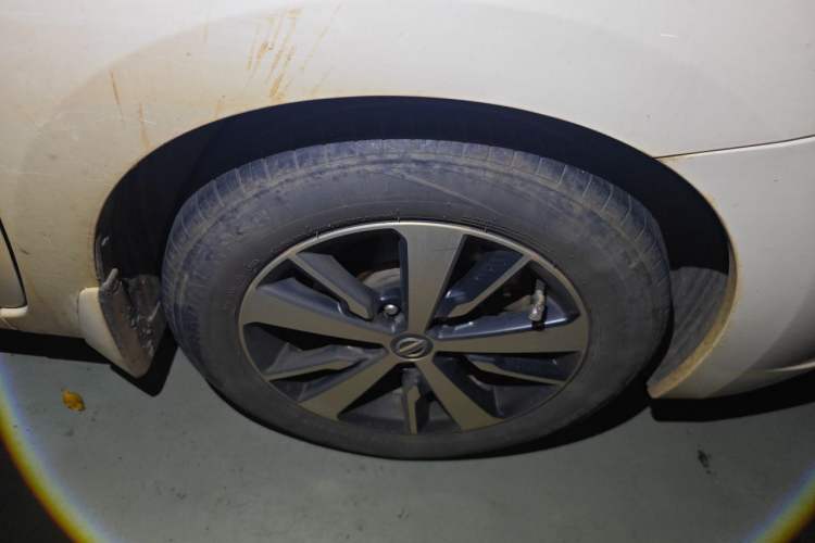 Used Nissan Lannia 2019 1.6L Manual Cool Edition China V Standard Right Front Wheel Hub