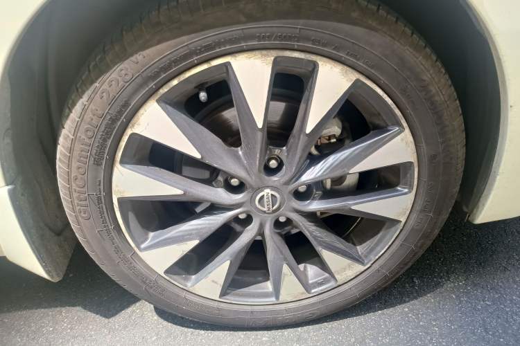 Used Nissan Lannia 2019 1.6L CVT Smart Connect Smart Cool Version China V Standard Right Front Wheel Hub