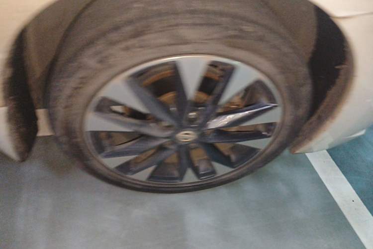 Used Nissan Lannia 2019 1.6L CVT Smart Connect Smart Cool Version China VI Standard Right Front Wheel Hub