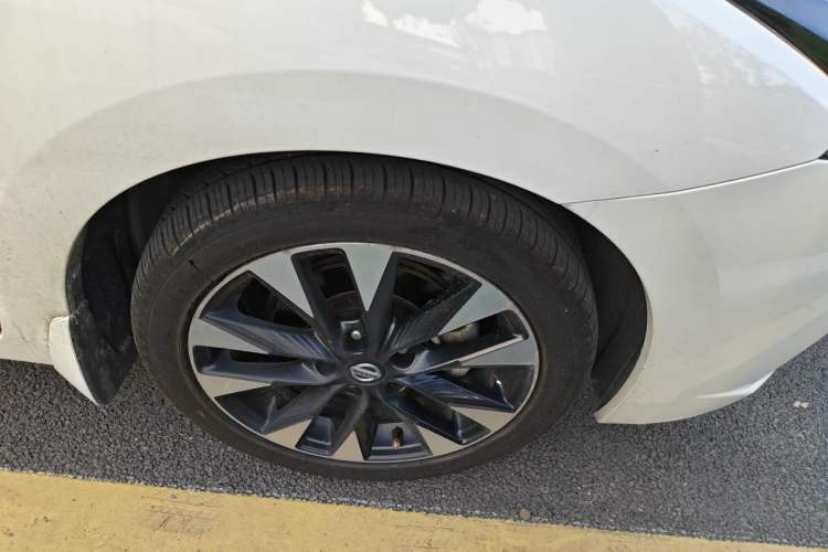 Used Nissan Lannia 2019 1.6L CVT Smart Connect Smart Cool Version China VI Standard Right Front Wheel Hub