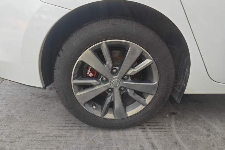 Used Nissan Lannia 2019 1.6L CVT Cool Edition China V Standard Right Rear Wheel Hub