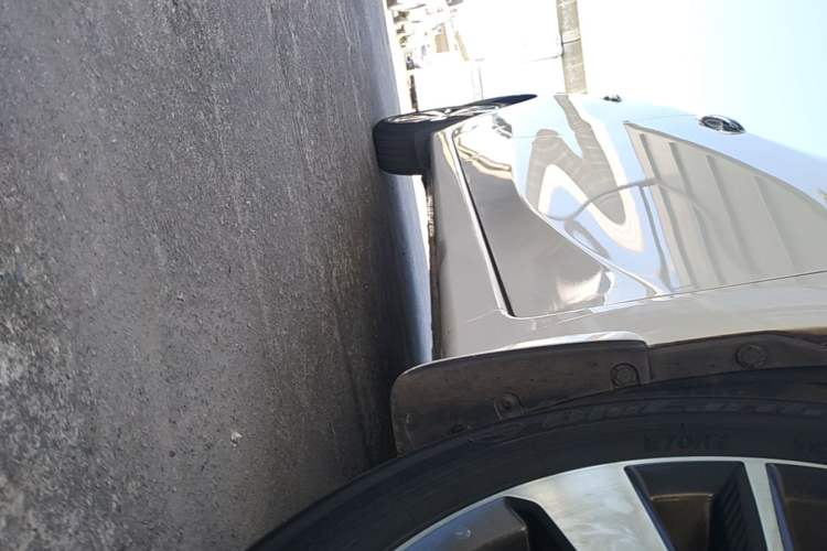 Used Nissan Lannia 2019 1.6L CVT Cool Edition China VI Right Side Sill