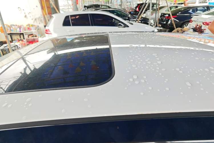 Used Nissan Lannia 2019 1.6L CVT Smart Connect Smart Cool Version China VI Standard Roof