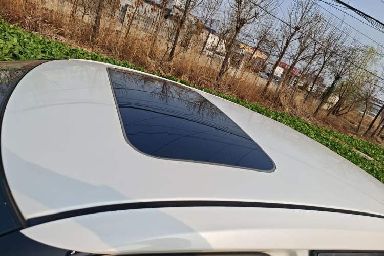 Used Nissan Lannia 2019 1.6L CVT Smart Connect Smart Cool Version China VI Standard Roof