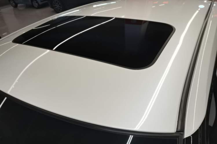 Used Nissan Lannia 2019 1.6L CVT Cool Edition China VI Roof