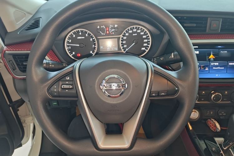 Used Nissan Lannia 2019 1.6L CVT Smart Connect Smart Cool Version China VI Standard Steering Wheel