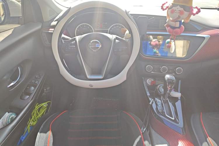 Used Nissan Lannia 2019 1.6L CVT Smart Connect Smart Cool Version China V Standard Steering Wheel