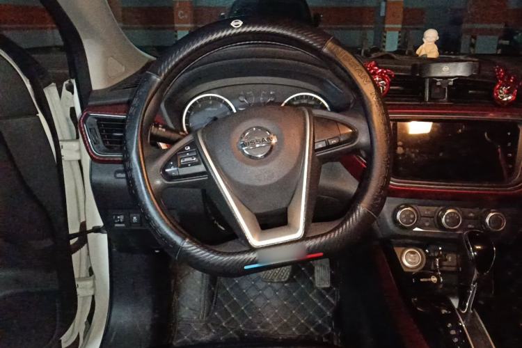 Used Nissan Lannia 2019 1.6L CVT Smart Connect Smart Cool Version China V Standard Steering Wheel