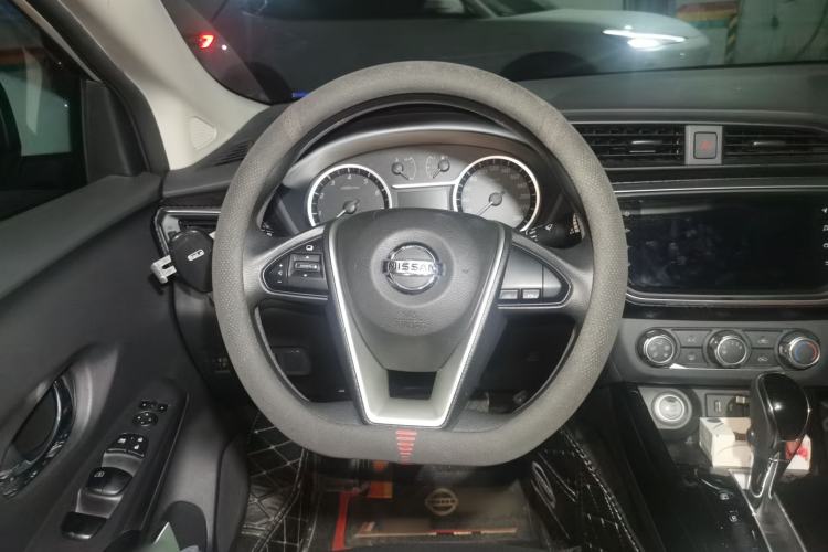 Used Nissan Lannia 2019 1.6L CVT Smart Connect Smart Cool Version China V Standard Steering Wheel