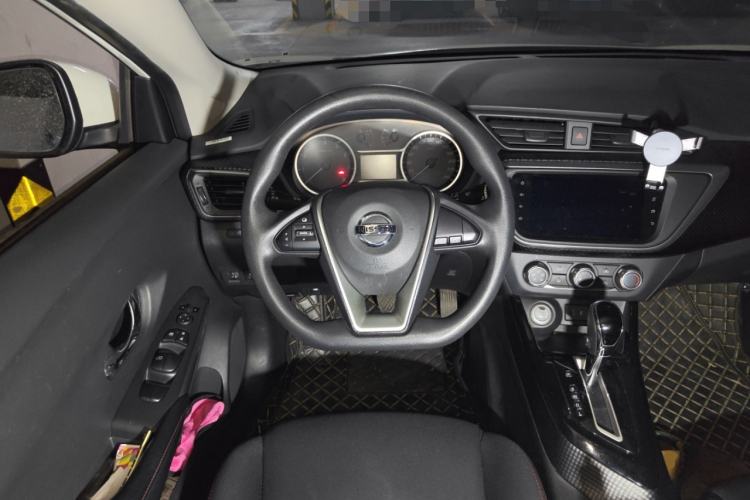 Used Nissan Lannia 2019 1.6L CVT Smart Connect Smart Cool Version China VI Standard Steering Wheel
