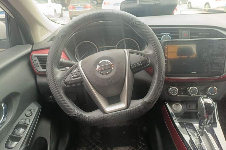 Used Nissan Lannia 2019 1.6L CVT Smart Connect Smart Cool Version China V Standard Steering Wheel