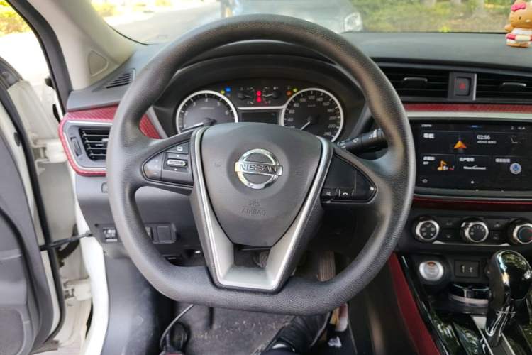 Used Nissan Lannia 2019 1.6L CVT Smart Connect Smart Cool Version China VI Standard Steering Wheel