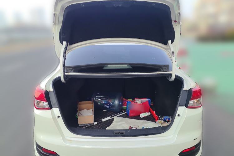 Used Nissan Lannia 2019 1.6L CVT Cool Edition China VI Trunk