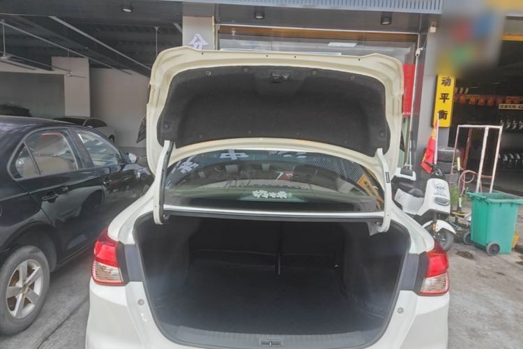 Used Nissan Lannia 2019 1.6L CVT Cool Edition China V Standard Trunk