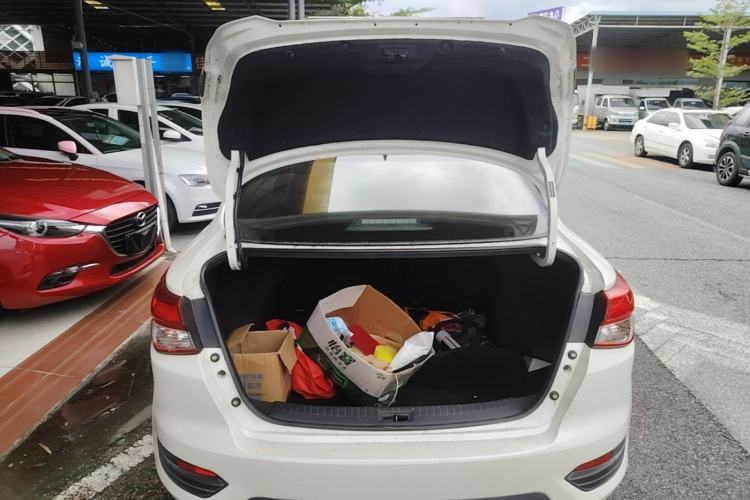 Used Nissan Lannia 2019 1.6L CVT Smart Connect Smart Cool Version China VI Standard Trunk