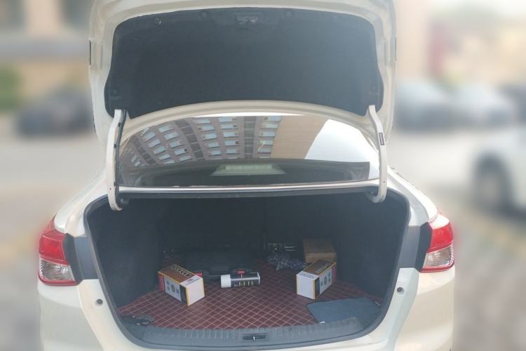 Used Nissan Lannia 2019 1.6L CVT Smart Connect Smart Cool Version China V Standard Trunk