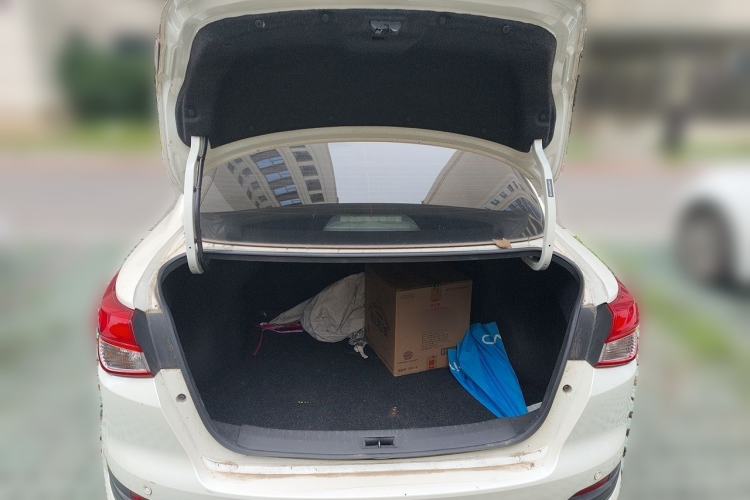 Used Nissan Lannia 2019 1.6L CVT Smart Connect Smart Cool Version China V Standard Trunk